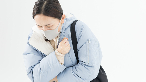 喉咙痒老咳嗽是什么原因​