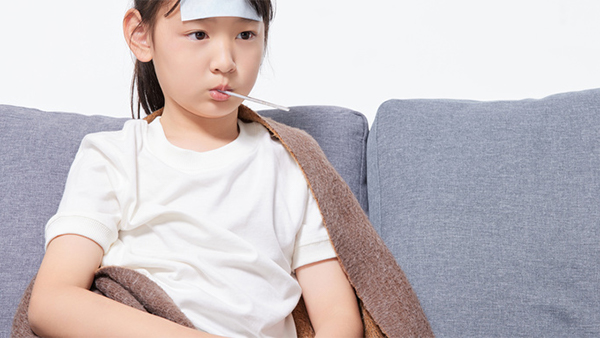 孩子不明原因发烧怎么回事