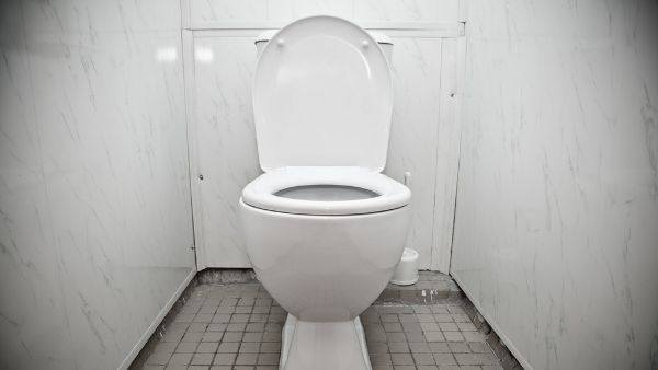 吃中药拉肚子正常吗