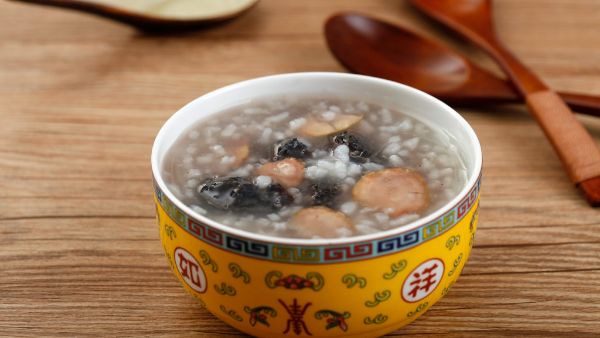 2岁的孩子吃粥好还是干饭好