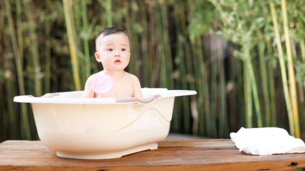 幼儿突然害怕洗澡怎么办