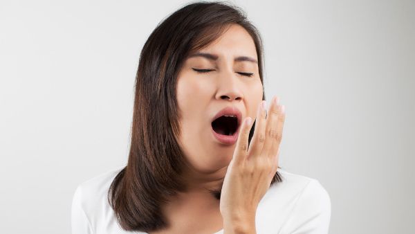 眼睛突然看不见是什么原因​