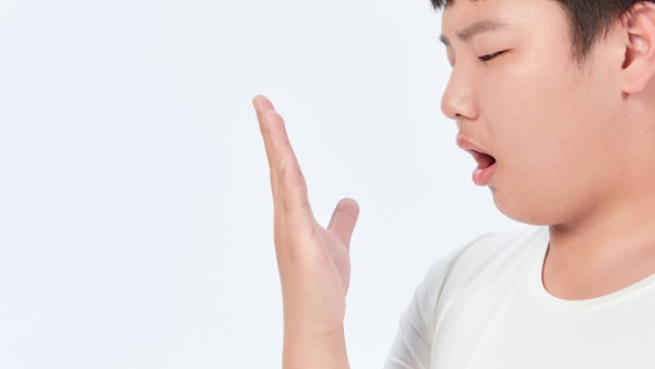 儿童抽动症有哪些症状