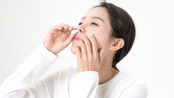成年女性经常流鼻血的原因是什么