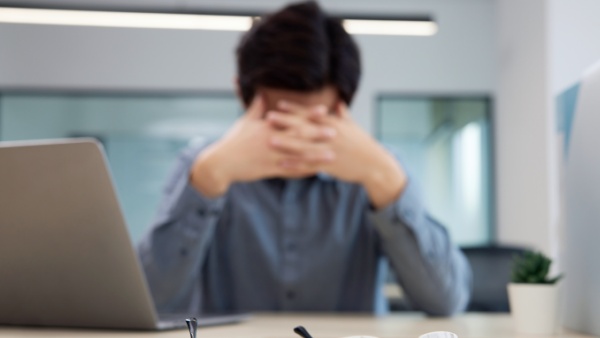 42岁的眼睛看东西模糊怎么了