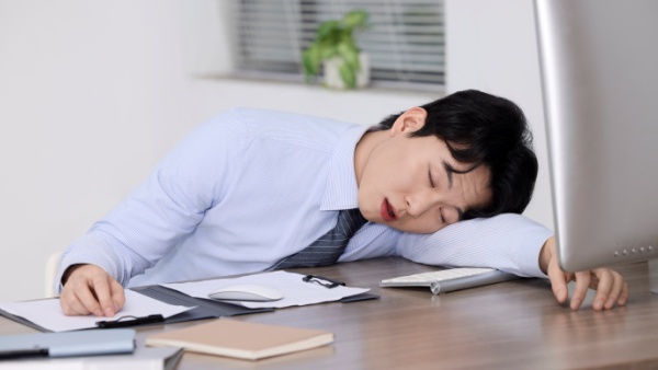 头晕流鼻血全身无力是什么病的症状