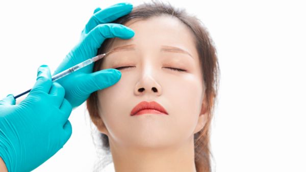面部皮肤过敏是怎么回事