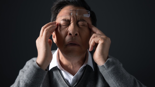 经常头晕出汗是怎么回事