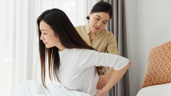 左侧腰窝疼是怎么回事