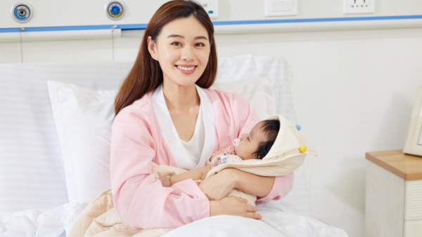 2岁的宝宝一排尿就哭了是怎么回事