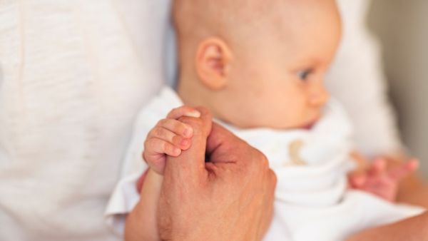 孩子鼻子不通气睡觉张嘴呼吸