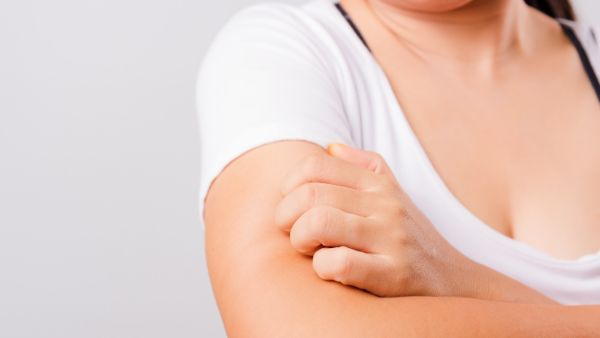 胳膊肌肉酸痛抬不起来怎么治疗
