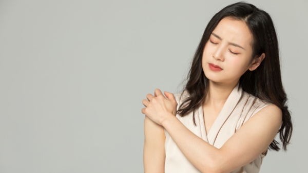 阴囊唇肿大疼痛怎么办