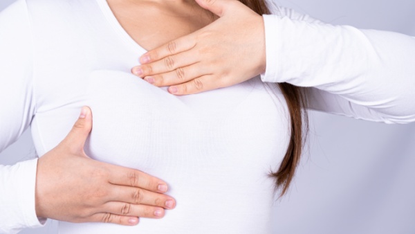 哺乳期乳房有圆珠按压疼痛