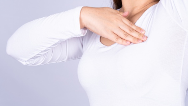 乳房刺痛像针扎要查什么