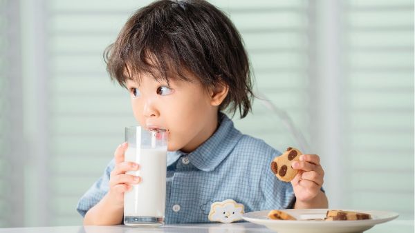 牛奶是凉性还是热性