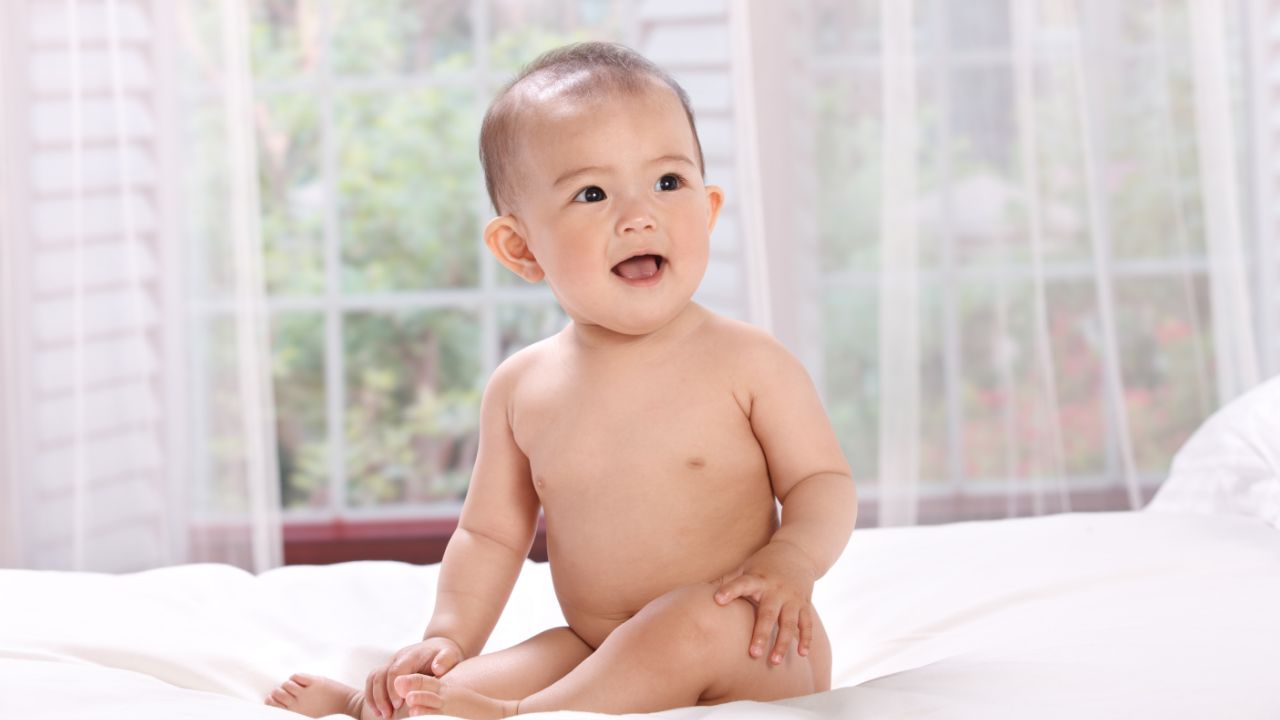 婴儿满脸起小红疹子怎么办