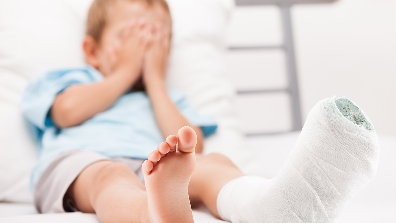 孩子腿上的伤口好长时间了一直不好如何治疗