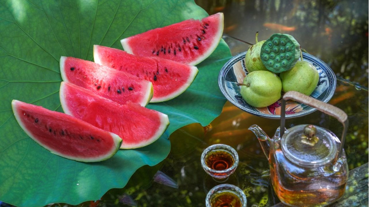 西瓜和螃蟹能一起吃吗