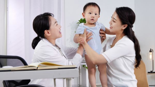 婴儿肠胀气怎么办​