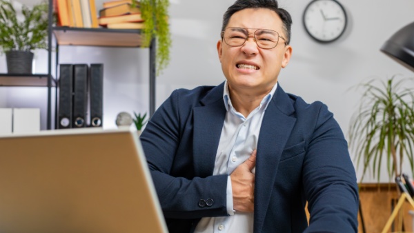 神经官能症为什么会胸闷