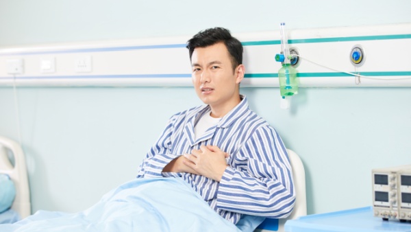 男性尿分叉是什么原因