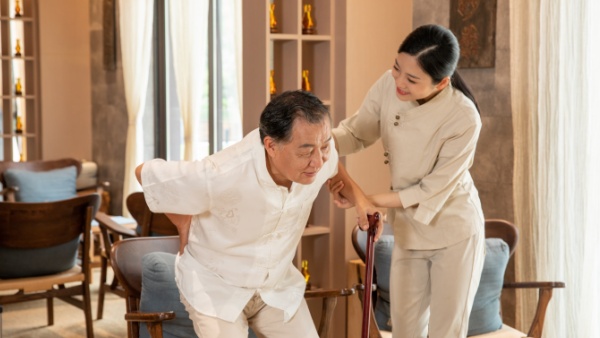 为什么喝排石药有些腰痛