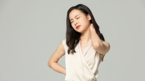为什么直视天空眼睛不舒服