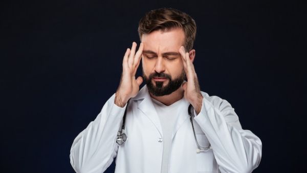 附睾炎三个月走路还是疼