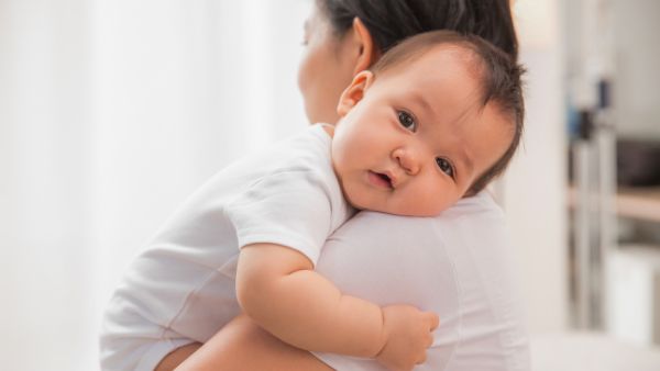 6个月宝宝拉肚子发烧怎么办