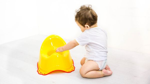 小孩大便不知道就拉出来怎么回事