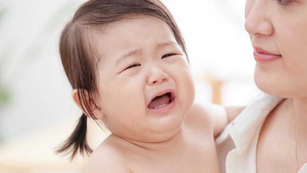 宝宝头上有红疹子是怎么回事