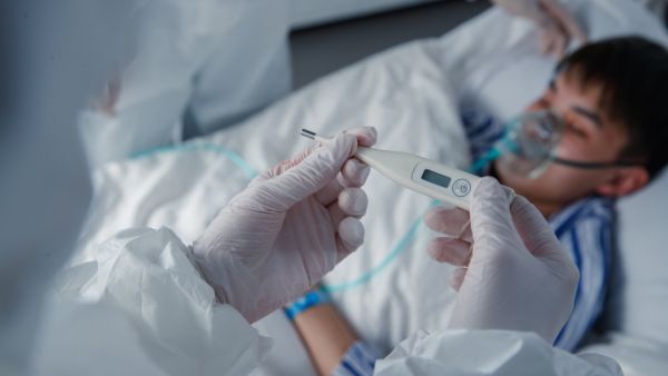 孩子发烧脱水怎么办