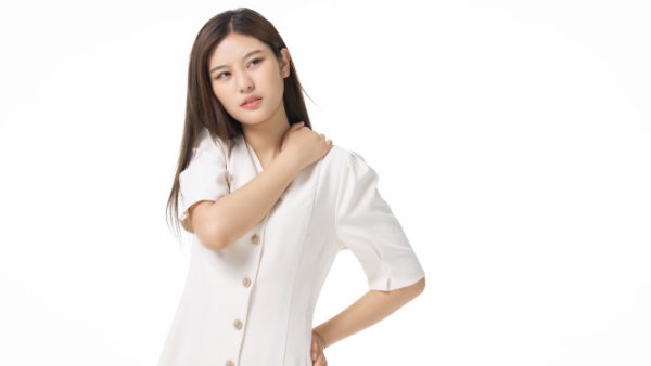 白带多例假推迟是怎么回事