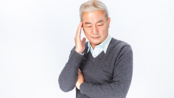 一生气就头疼是怎么回事