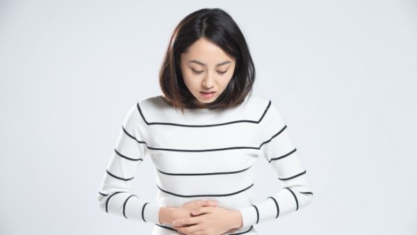 吃完酸李子肚子绞痛怎么回事怎么办