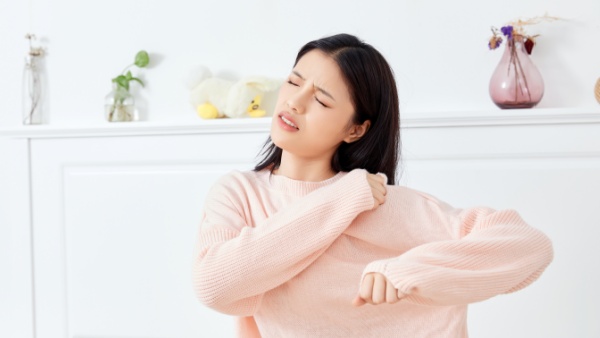左肩膀和脖子交界处痛是怎么回事