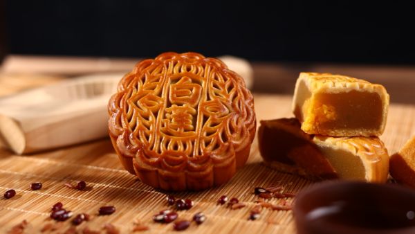 月饼不能和什么一起吃