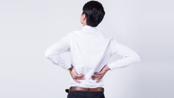 腰痛的原因是什么