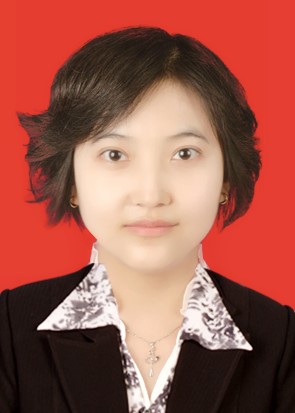 杨霞