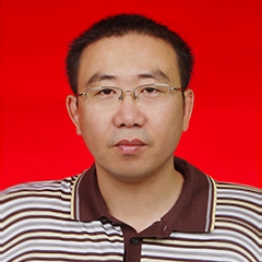 李新伟