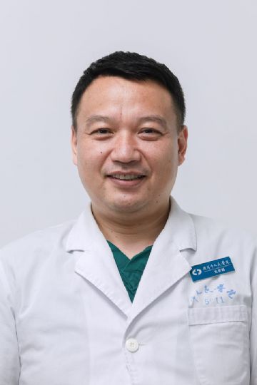 史岩鹏