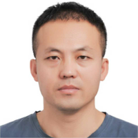 李士伟