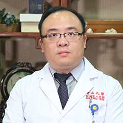 唐健