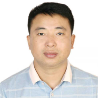 王震