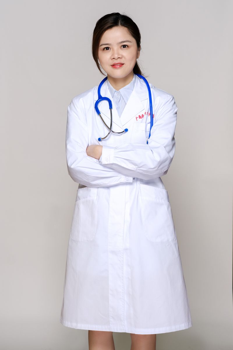 覃珊珊