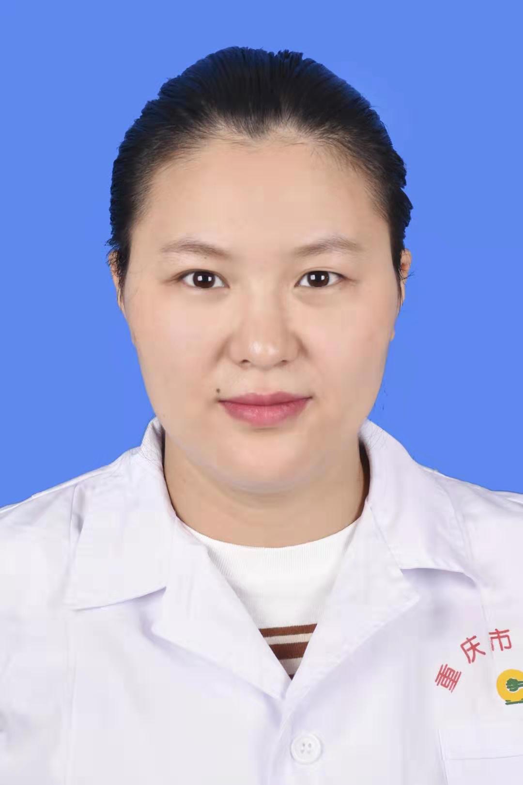 李霞