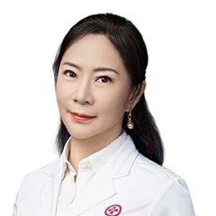 邱玲