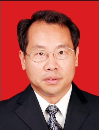 张允东