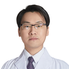 张群